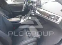 2021 BMW 530 photo