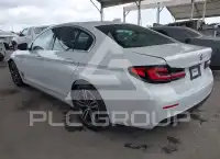 2021 BMW 530 фото