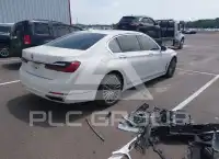 2021 BMW 740 фото