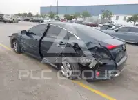 2021 Honda CIVIC photo