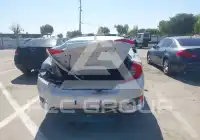 2021 Honda CIVIC фото