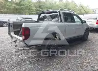2021 Honda RIDGELINE photo