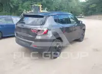 2021 Jeep COMPASS photo