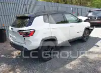2021 Jeep COMPASS photo