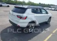 2021 Jeep COMPASS photo