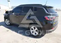 2021 Jeep COMPASS photo