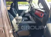 2021 Jeep WRANGLER фото