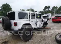 2021 Jeep WRANGLER фото