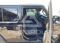 2021 Jeep WRANGLER фото