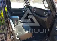 2021 Jeep WRANGLER фото