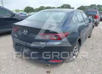 2021 Mazda 3 photo