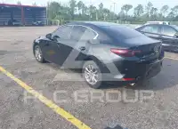 2021 Mazda 3 photo