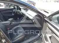 2021 Mazda 3 photo