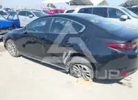 2021 Mazda 3 photo