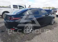 2021 Mazda 3 photo