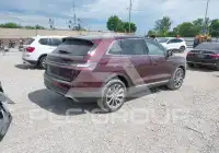 2021 Lincoln NAUTILUS photo