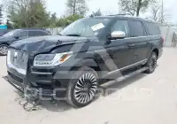 2021 Lincoln NAVIGATOR photo