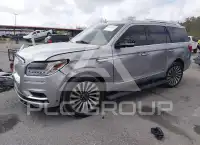 2021 Lincoln NAVIGATOR photo
