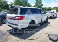 2021 Lincoln NAVIGATOR photo