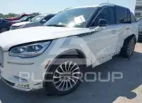 2021 Lincoln AVIATOR photo