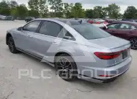 2021 Audi A8 фото