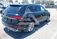 2021 Audi Q7 фото