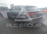 2021 Audi Q8 фото