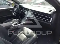 2021 Audi Q8 фото
