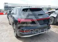 2021 Audi E-TRON фото