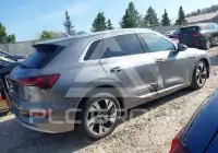 2021 Audi E-TRON фото