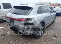 2021 Audi E-TRON фото