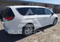 2021 Chrysler VOYAGER фото