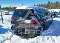 2021 Chrysler VOYAGER photo