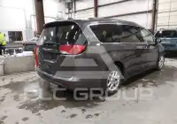 2021 Chrysler VOYAGER фото