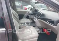 2021 Chrysler VOYAGER фото
