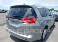 2021 Chrysler VOYAGER фото
