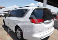 2021 Chrysler VOYAGER фото
