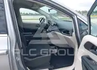 2021 Chrysler VOYAGER фото