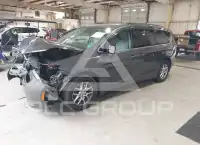 2021 Chrysler VOYAGER фото