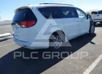 2021 Chrysler VOYAGER фото
