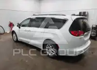 2021 Chrysler VOYAGER фото