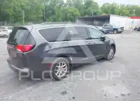 2021 Chrysler VOYAGER фото