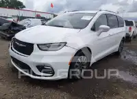 2021 Chrysler PACIFICA photo