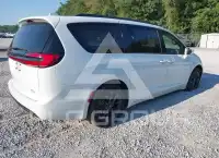2021 Chrysler PACIFICA photo