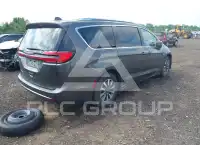 2021 Chrysler PACIFICA photo