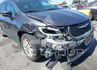 2021 Chrysler PACIFICA photo