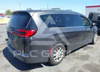 2021 Chrysler PACIFICA photo