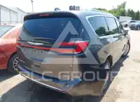2021 Chrysler PACIFICA photo