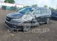 2021 Chrysler PACIFICA photo
