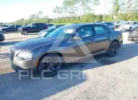 2021 Chrysler 300 фото